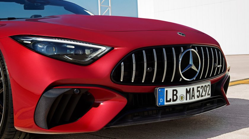 Obdivuhodně působivé: maska chladiče specifická pro AMG a světlomety DIGITAL LIGHT