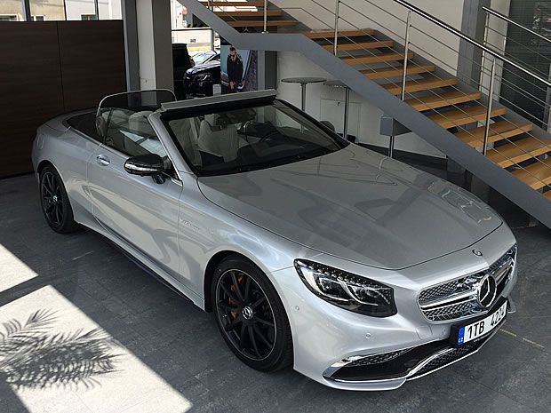 Totální vrchol naší nabídky - Mercedes-AMG S 65 kabriolet